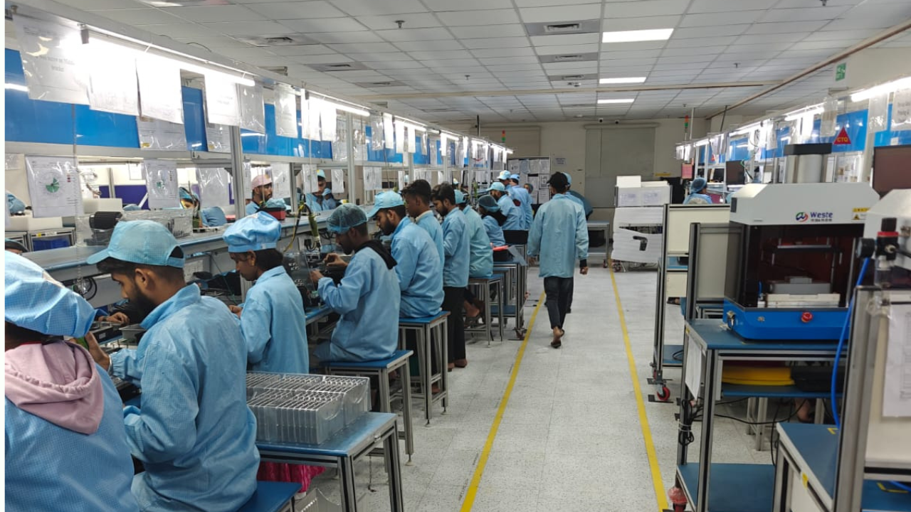 India’s Telecom Manufacturing Sector Soars on PLI, Records Net Sales Over Rs 75,000 Crore