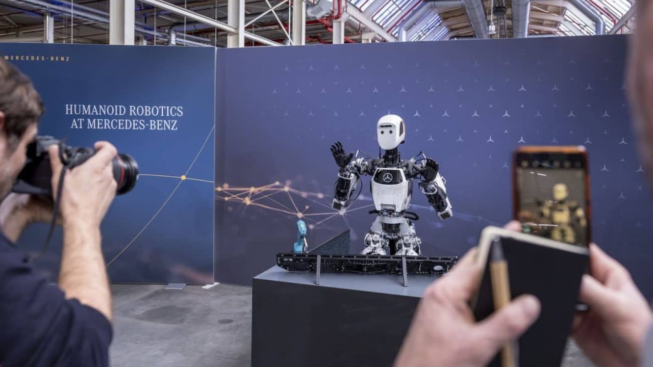 Mercedes-Benz Integrates AI and Robotics to Modernise Berlin-Marienfelde Plant