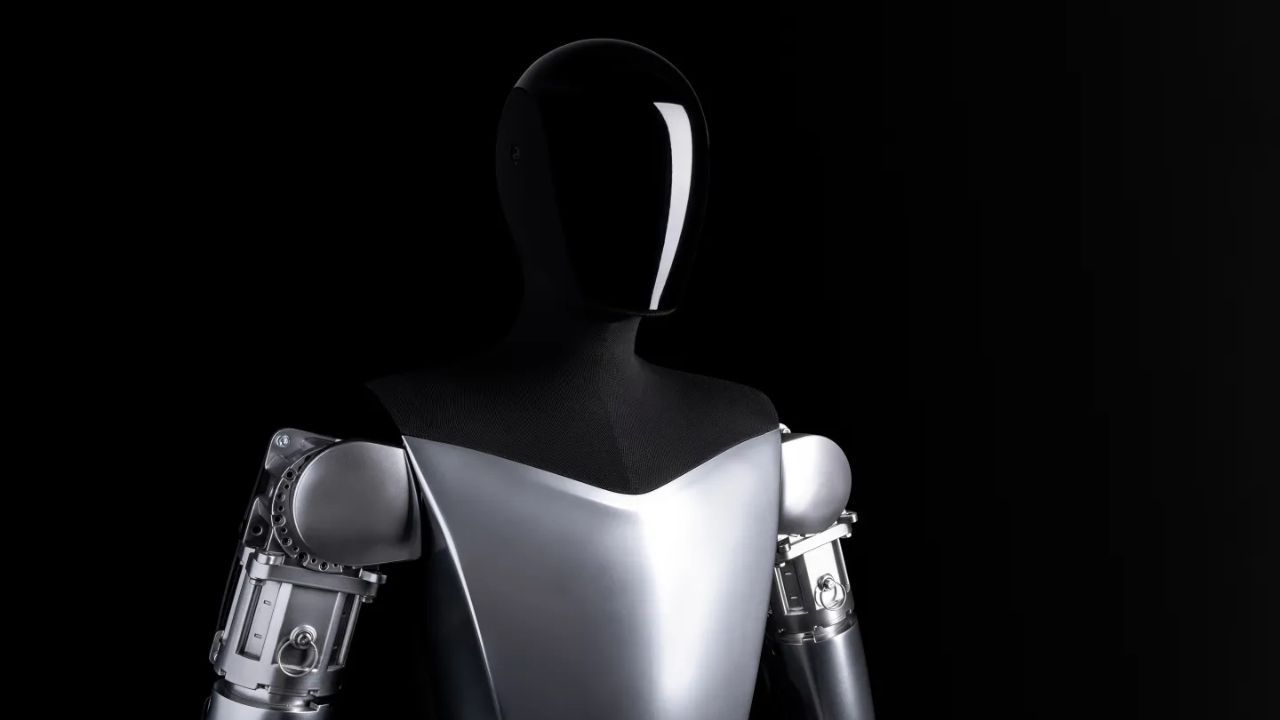 Musk: China Thinks Tesla’s Robots Might Be Weapons?