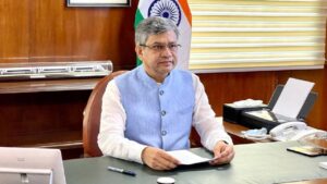 Ashwini Vaishnaw Switches to Zoho, Urges Indians to Embrace Swadeshi Tech