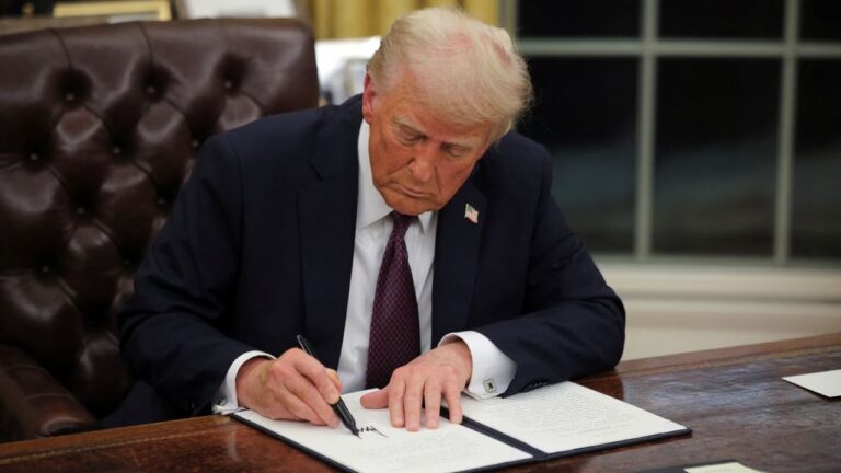 Trump Signs Executive Order Blocking State-Level AI Regulations, Sparks Clash