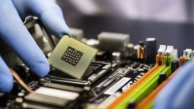 HCL-Foxconn to Lay Semiconductor Plant Foundation in Noida
