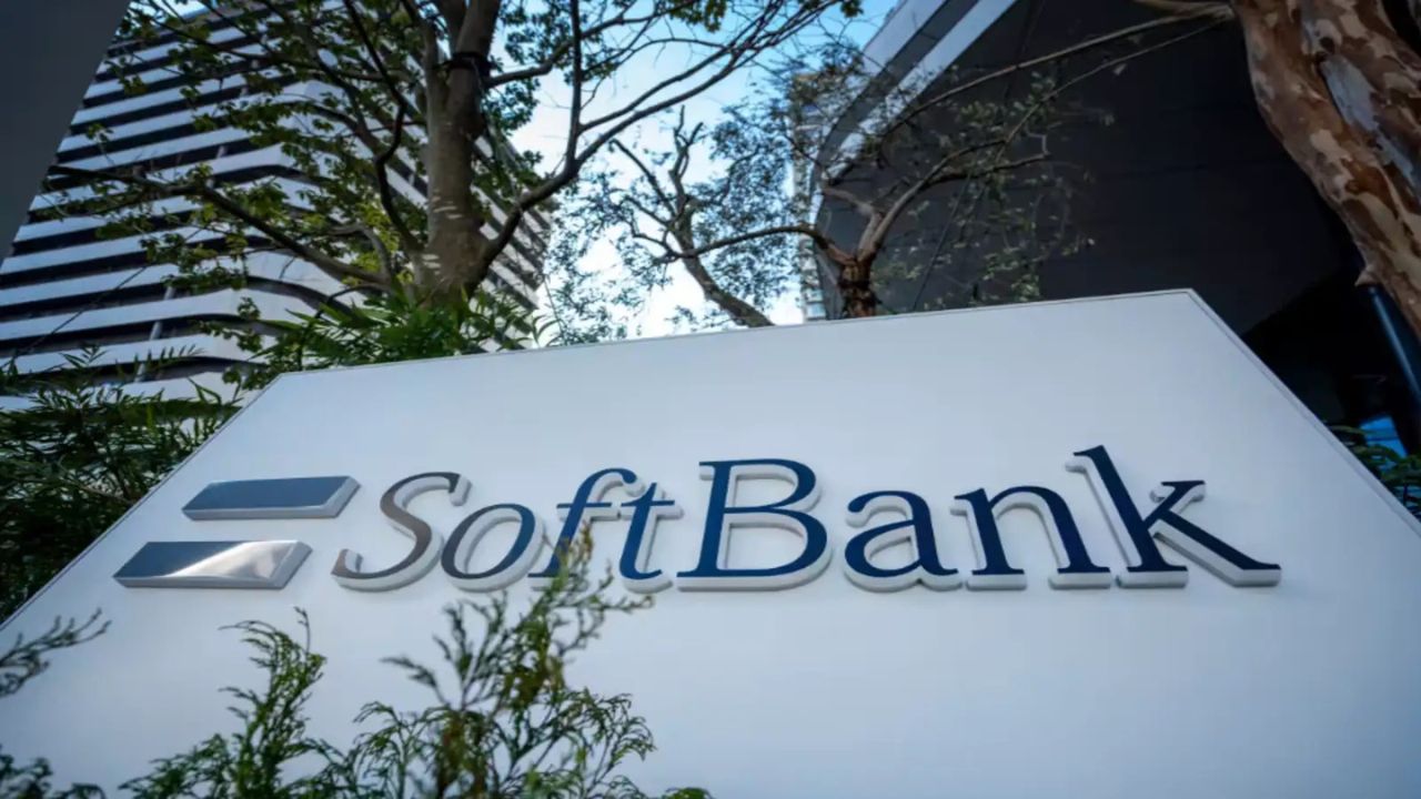 SoftBank Plans Robotics-Driven Data Centre Venture, Eyes $100 Billion IPO