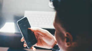 TRAI Orders More Voice and SMS-Only Recharge Plans; Vi Shares Rise 2%