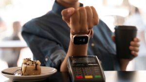 Why HDFC, SBI and ICICI Have Not Joined Apple Pay Yet