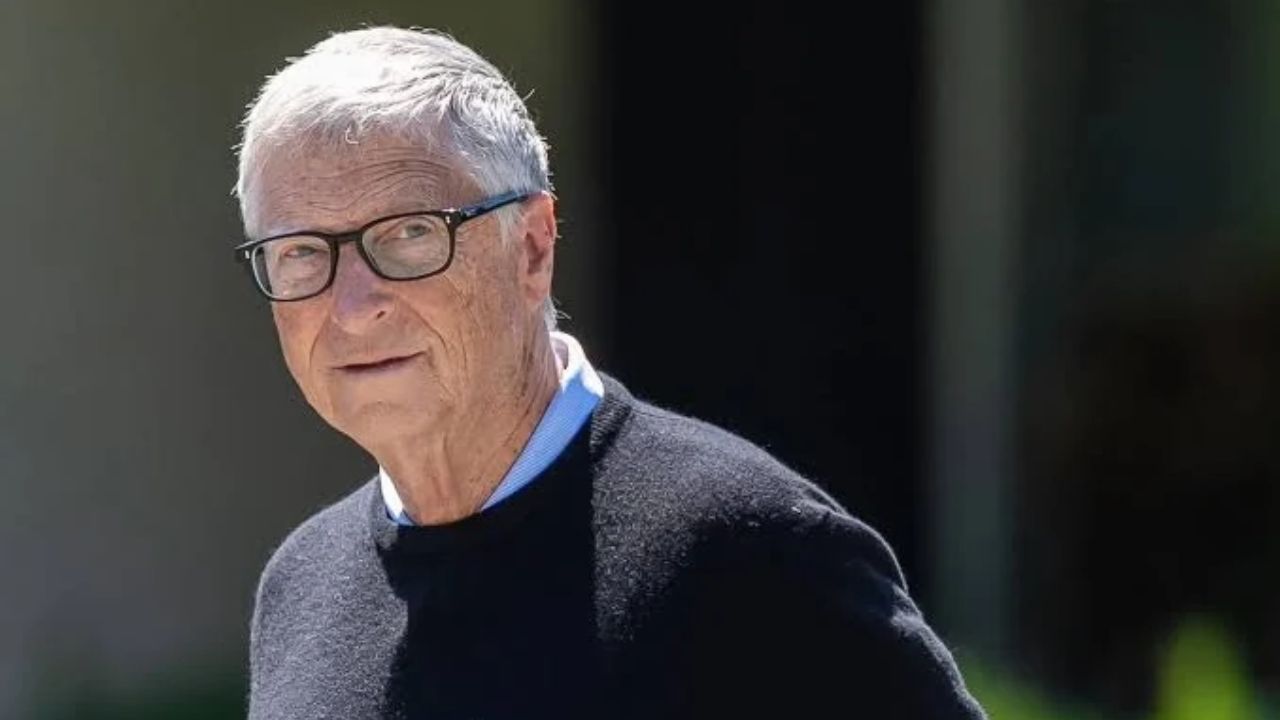 Bill Gates Calls for Stronger AI Regulations